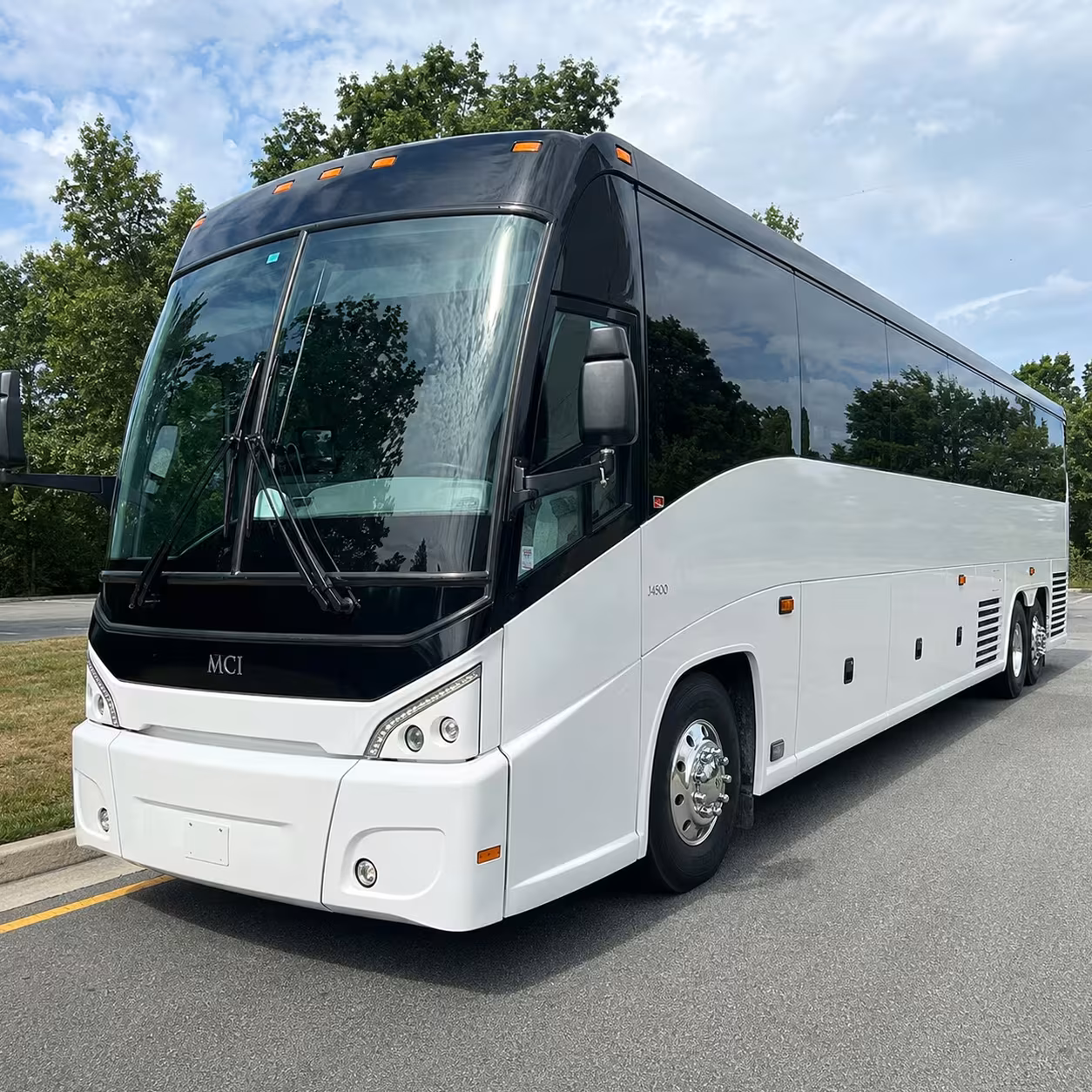 long distance bus rental prices for groups in nampa