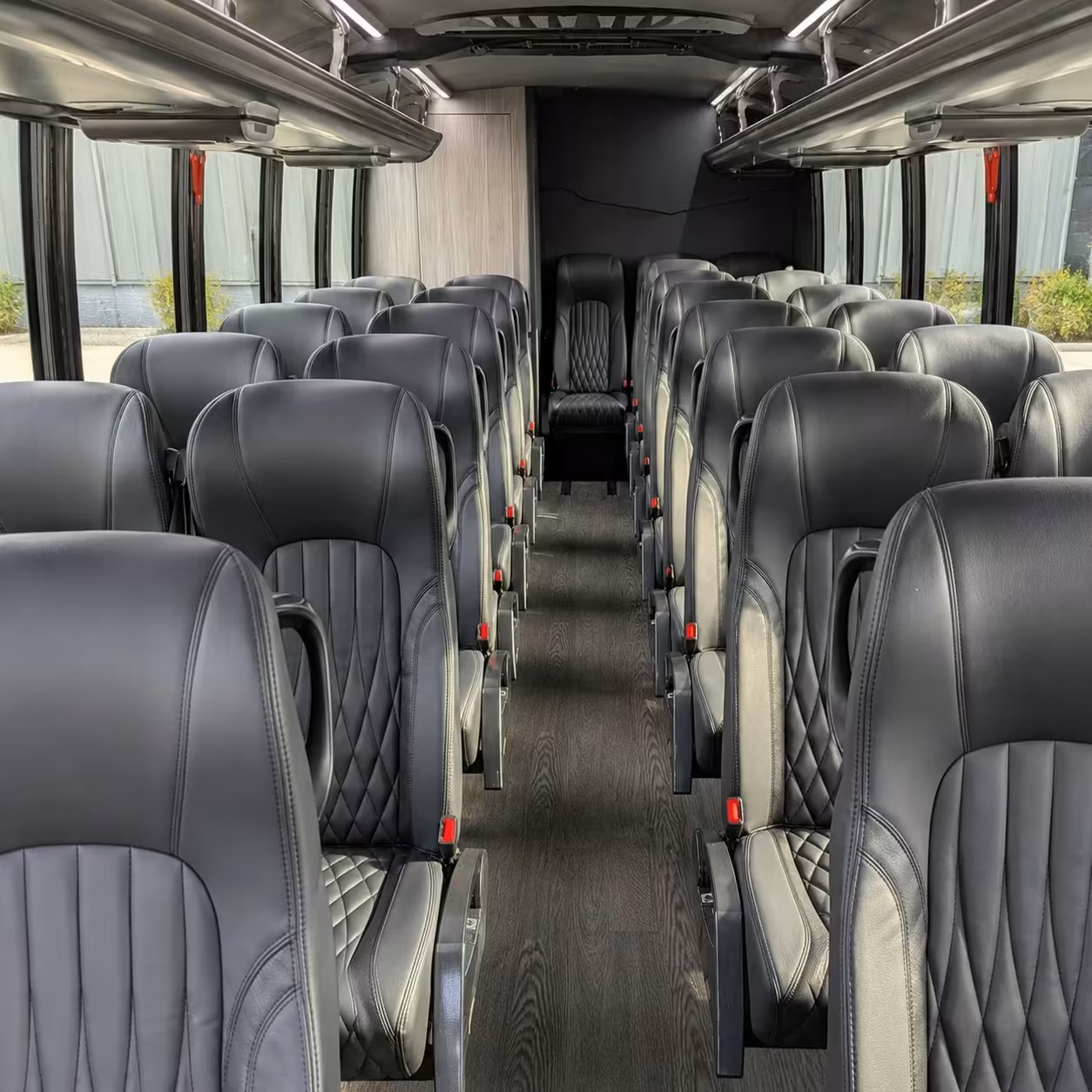 minibus rentals for smaller concert groups heading out in nampa