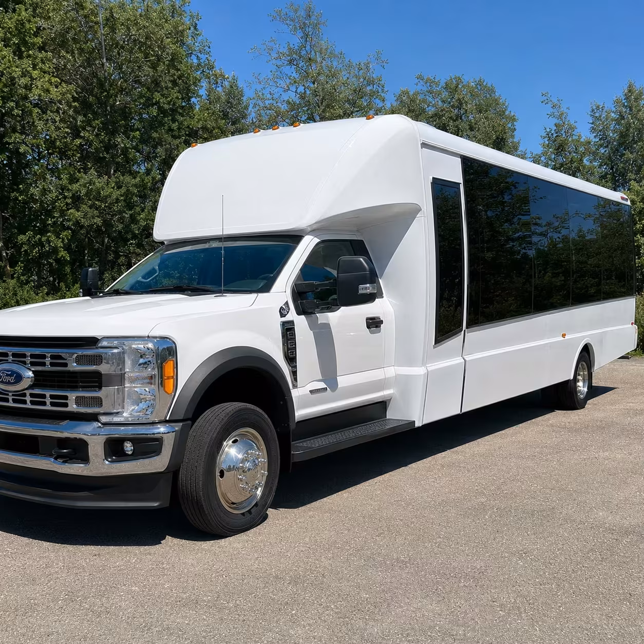 nampa 15 passenger minibus rental