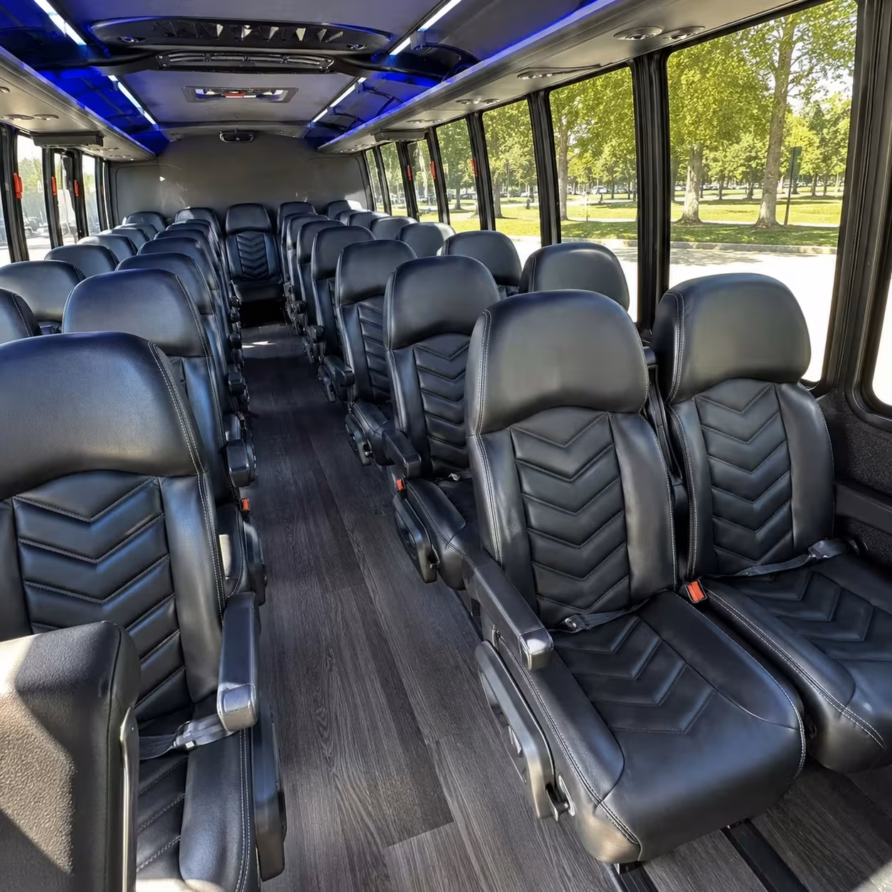 nampa minibus rentals for church youth group events